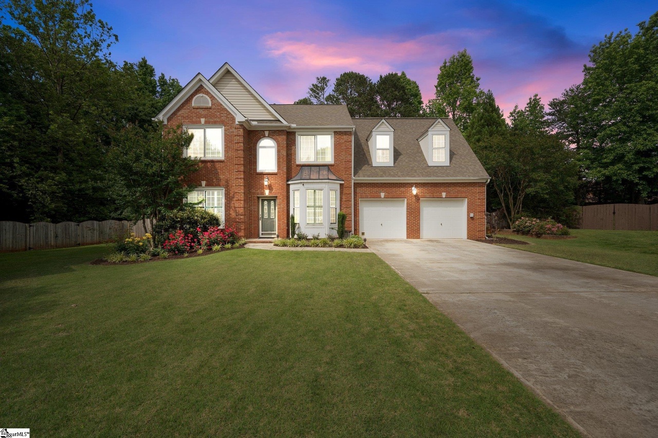 5 Mountain Face Ct, Greenville, SC 29617