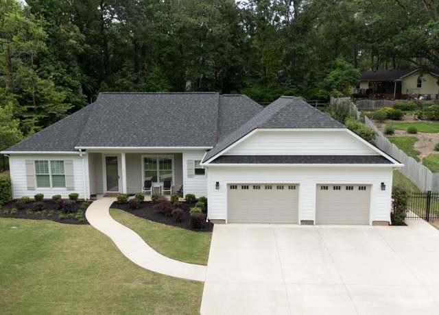 Property at 202 Crepe Myrtle Ct, Greenville, SC 29607, 3 beds, 2.5 baths