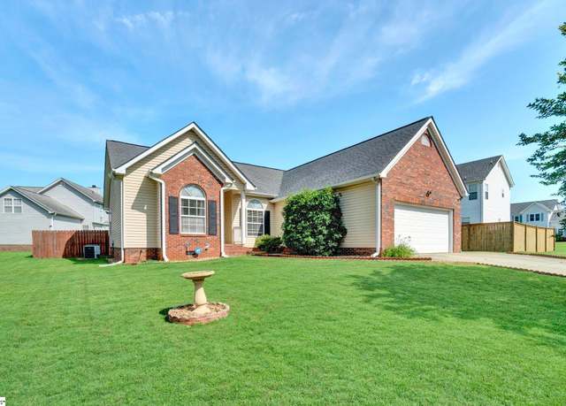 Property at 415 Windy Meadow Way, Simpsonville, SC 29680, 3 beds, 2 baths