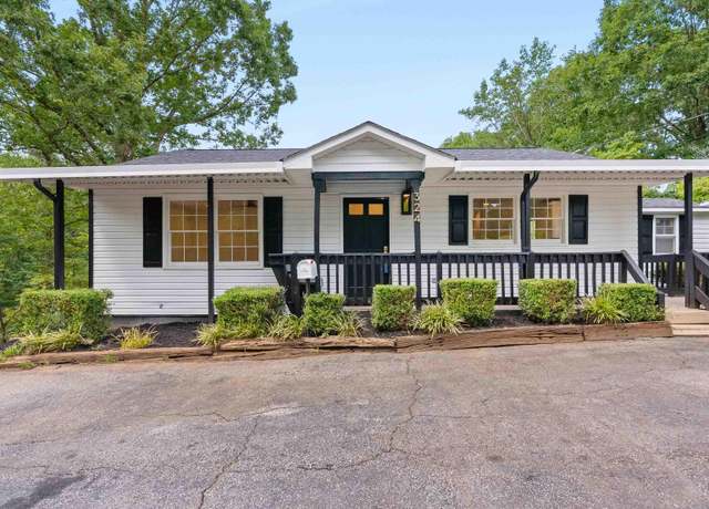 Property at 324 Sunny Ln, Piedmont, SC 29673, 5 beds, 3 baths