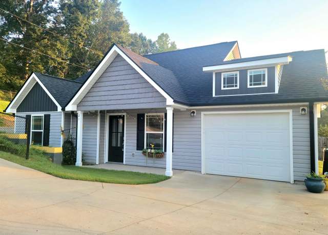 Property at 21 Pamela Dr, Greenville, SC 29611, 3 beds, 2 baths