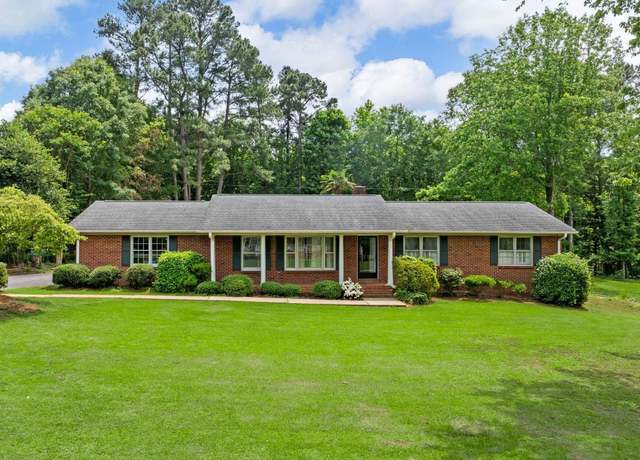 Property at 221 N Hill Dr, Boiling Springs, SC 29316, 3 beds, 2 baths