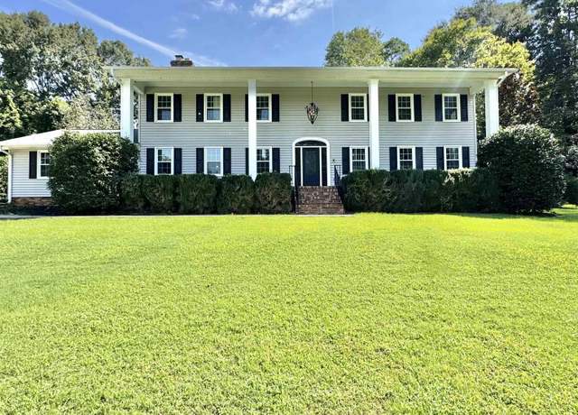 Property at 102 Buckingham Ct, Easley, SC 29640, 5 beds, 3 baths