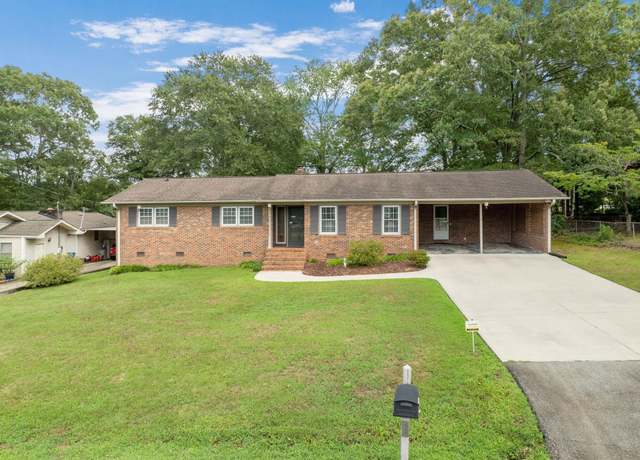Property at 202 Claxton Dr, Greenville, SC 29617, 3 beds, 2 baths