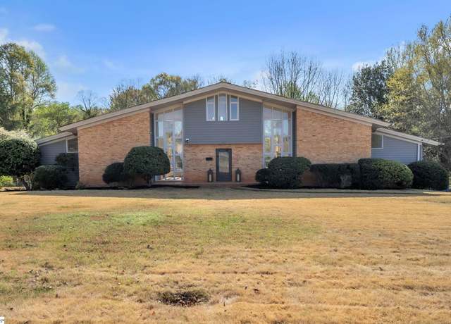 Property at 1409 N Parker Rd, Greenville, SC 29609-1256, 4 beds, 3 baths
