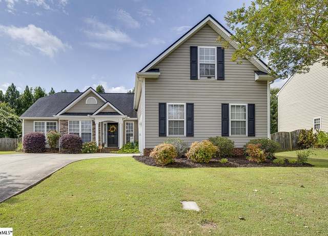 Property at 305 Plamondon Dr, Simpsonville, SC 29680, 4 beds, 2 baths