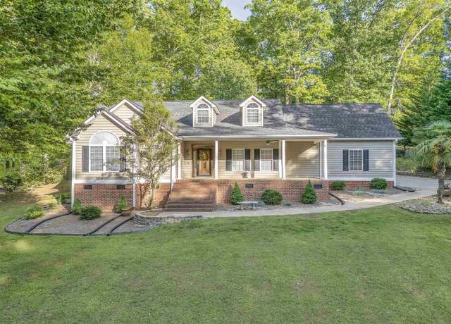 Property at 471 Sandalwood Dr, Easley, SC 29640, 3 beds, 2 baths