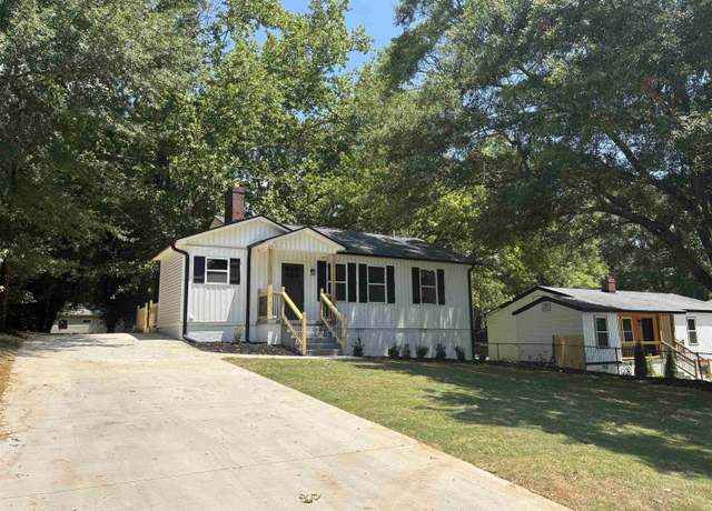 Property at 12 Valley View Dr, Greenville, SC 29605, 3 beds, 2 baths