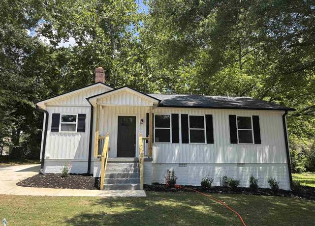 Property at 12 Valley View Dr, Greenville, SC 29605, 3 beds, 2 baths