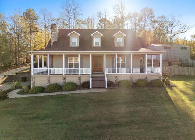 Property at 1765 Memorial Drive Ext, Greer, SC 29651, 4 beds, 3.5 baths