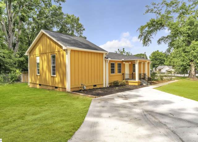 Property at 2004 W Blue Ridge Dr, Greenville, SC 29611, 3 beds, 3 baths