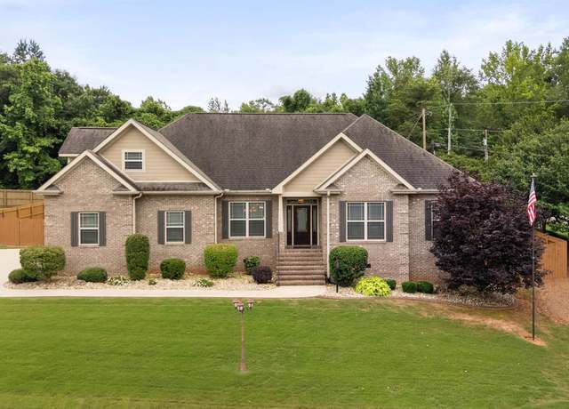 Property at 2 Talavera Ln, Greer, SC 29651, 4 beds, 3 baths