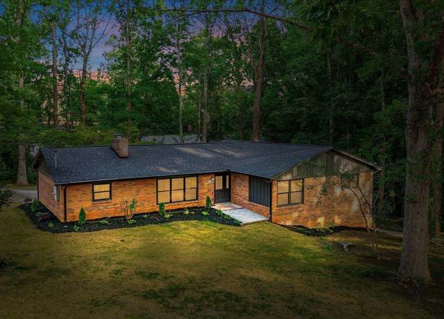 Property at 204 Pearle Dr, Easley, SC 29642, 5 beds, 3.5 baths