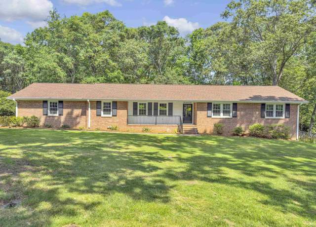 Property at 505 E Hackney Rd, Greer, SC 29650, 3 beds, 2 baths