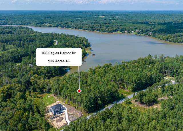 Property at 930 Eagles Harbor Dr, Hodges, SC 29653