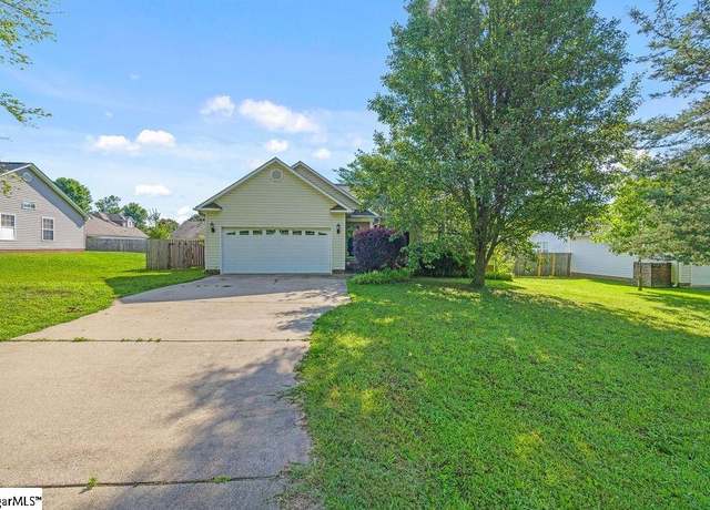 Property at 353 Old John Dodd Rd, Boiling Springs, SC 29316, 3 beds, 2 baths