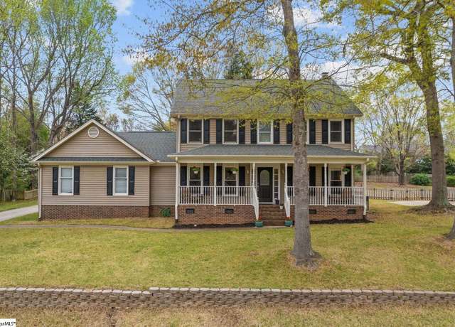Property at 209 Squires Creek Rd, Simpsonville, SC 29681, 4 beds, 2.5 baths