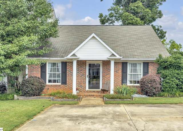 Property at 360 W Pointe Dr, Spartanburg, SC 29301, 2 beds, 2 baths