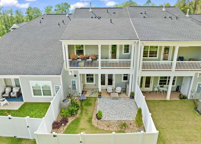 Property at 322 Nettle Ln, Greenville, SC 29607, 3 beds, 2.5 baths