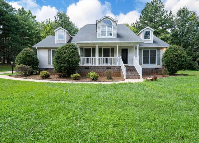 Property at 167 W Mcelhaney Rd, Taylors, SC 29687, 3 beds, 2 baths