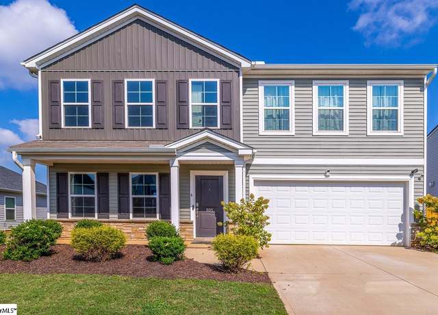 Property at 605 Whittier St, Greenville, SC 29605, 5 beds, 2.5 baths