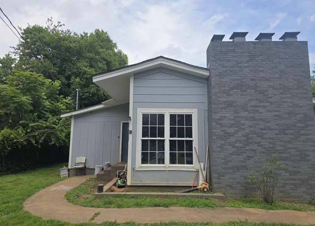Property at 114 Stratford Rd, Greenville, SC 29605, 4 beds, 1.5 baths