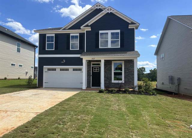 Property at 2027 Halton Oaks Dr, Spartanburg, SC 29303, 4 beds, 3 baths