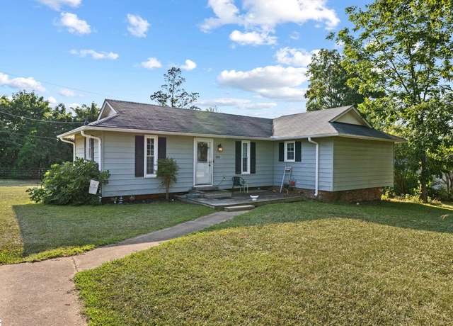 Property at 202 Sherwood Rd, Easley, SC 29640, 3 beds, 2 baths