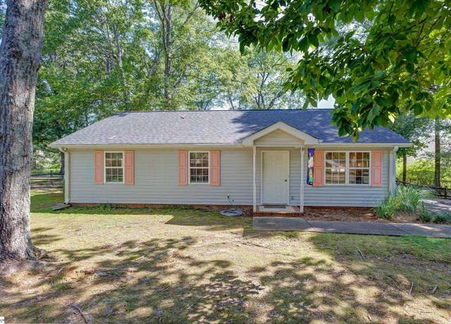 Property at 139 Hughes St, Fountain Inn, SC 29644, 3 beds, 2 baths