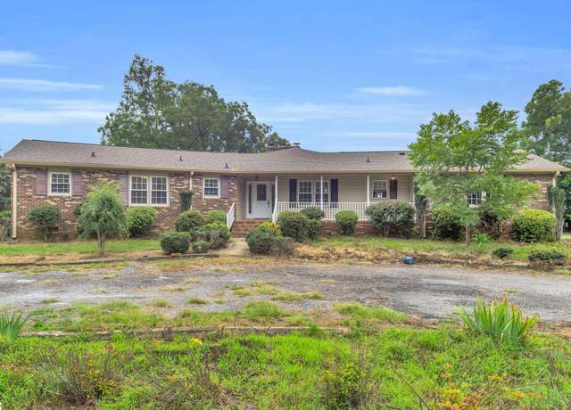 Property at 1806 Fork Shoals Rd, Greenville, SC 29605, 4 beds, 3 baths