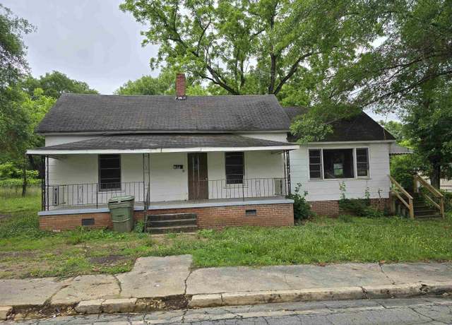 Property at 196 Poplar St, Clinton, SC 29325, 2 beds, 1 bath