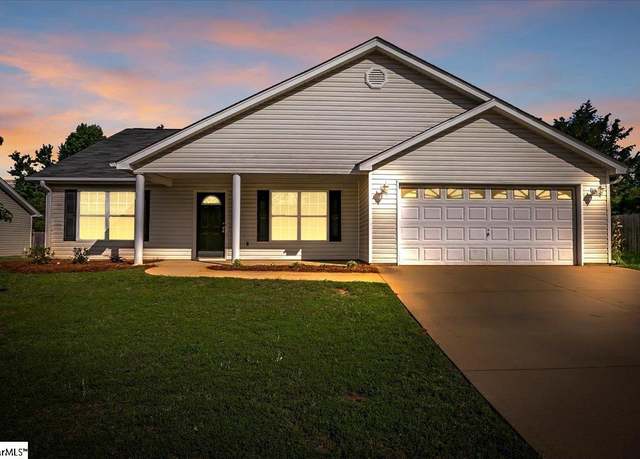 Property at 2013 Small Meadows Ct, Fountain Inn, SC 29644, 3 beds, 2 baths