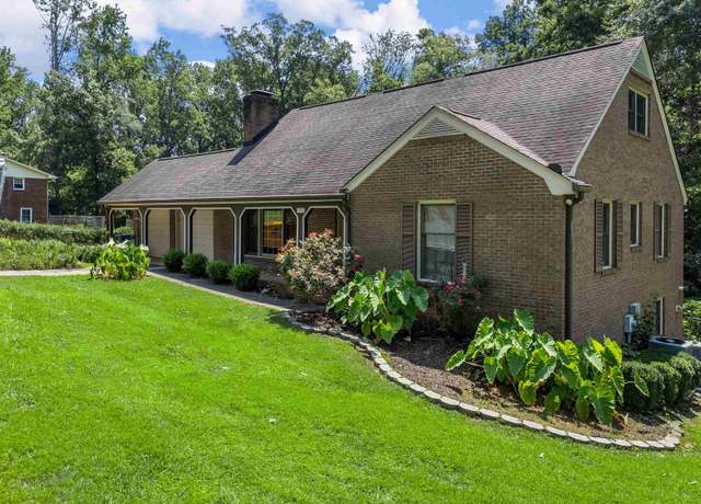 Property at 121 E Brookwood Ln, Cowpens, SC 29330, 4 beds, 3.5 baths