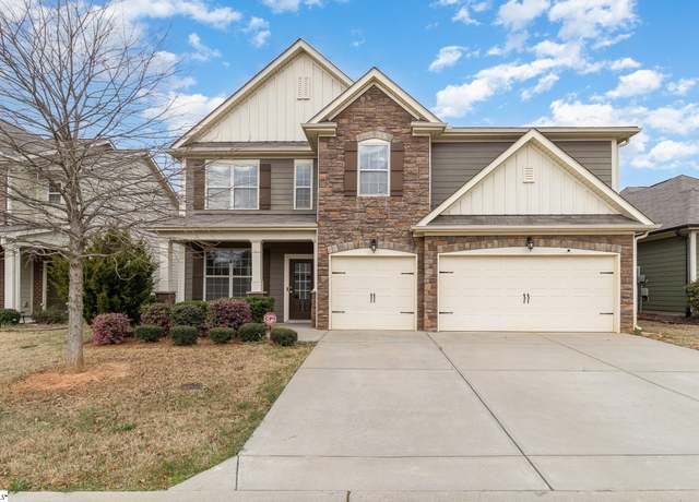 Property at 215 Redmont Ct, Simpsonville, SC 29680, 6 beds, 4 baths