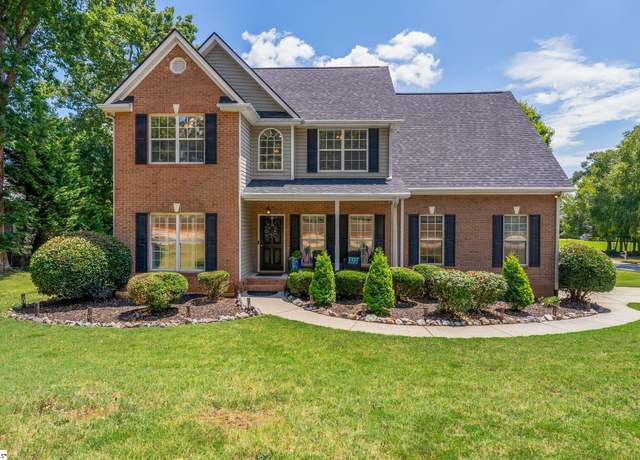 Property at 1 Plum Creek Ln, Greenville, SC 29607, 4 beds, 2.5 baths