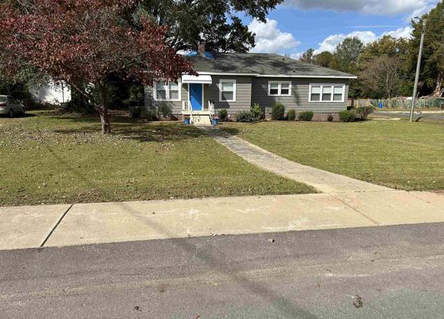 Property at 611 Shands St, Clinton, SC 29325, 3 beds, 2 baths