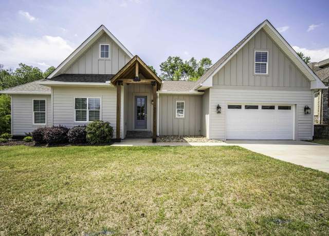 Property at 221 Wood River Way, Taylors, SC 29687, 5 beds, 3.5 baths