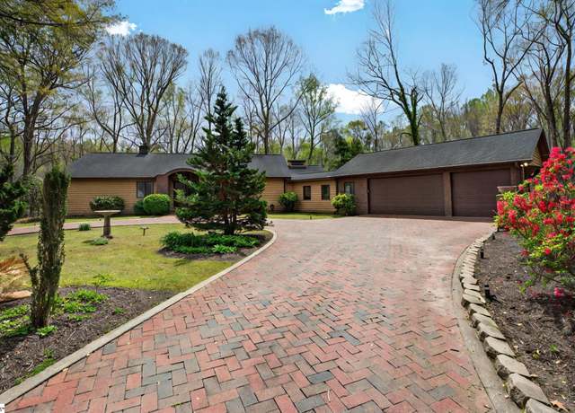 Property at 155 Cherokee Trl, Easley, SC 29640-7922, 4 beds, 2.5 baths