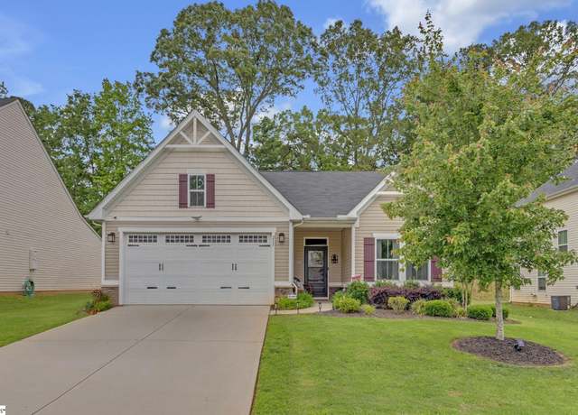 Property at 215 Thames Valley Dr, Easley, SC 29642, 3 beds, 2 baths