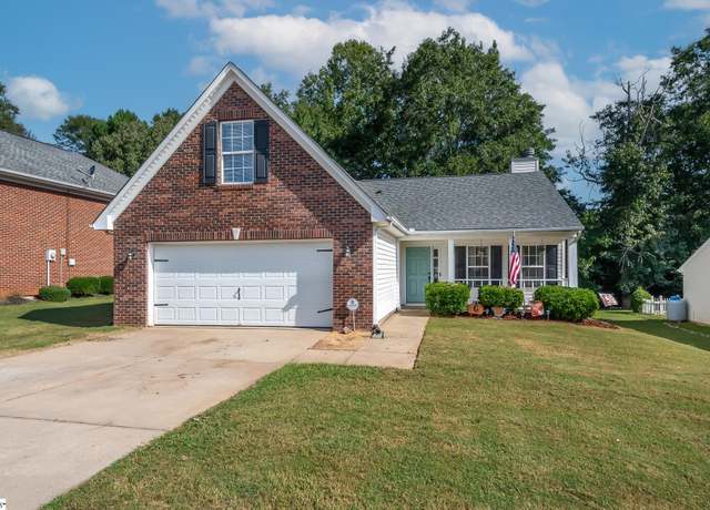 Property at 864 Thornbird Cir, Boiling Springs, SC 29316, 3 beds, 2 baths