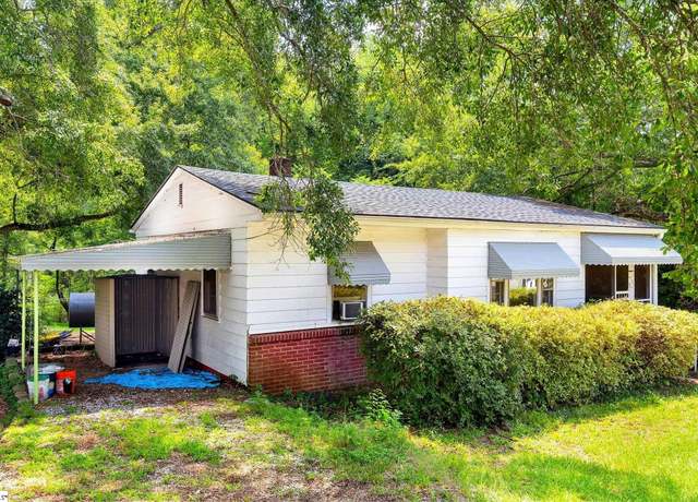 Property at 211 Piney Rd, Greenville, SC 29611-2036, 3 beds, 1 bath