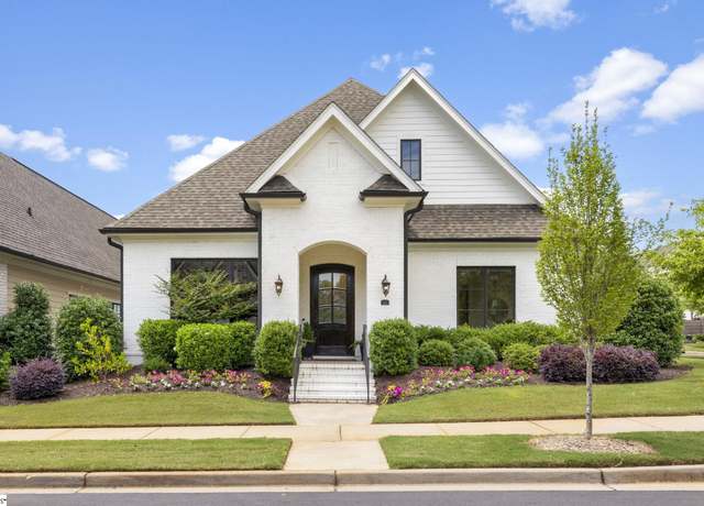Property at 25 Norlin Dr, Greenville, SC 29607, 3 beds, 3 baths