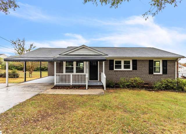 Property at 208 Derwood Cir, Greenville, SC 29617, 3 beds, 1 bath