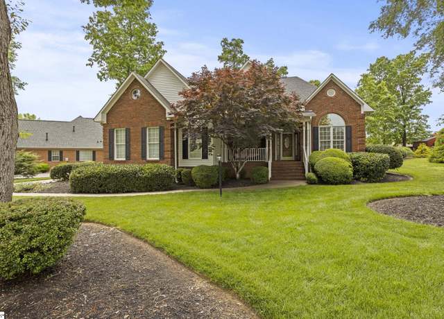 Property at 651 Sterling Dr, Boiling Springs, SC 29316, 3 beds, 3 baths