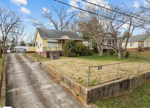 Property at 101 Fletcher St, Greenville, SC 29611, 2 beds, 1 bath