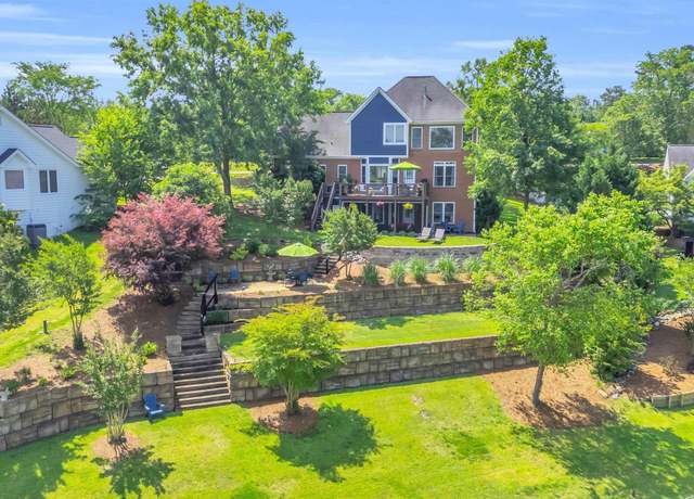 Property at 115 Egret Ln, Greenwood, SC 29649, 5 beds, 3.5 baths