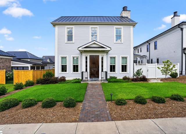 Property at 3 Gambrell Dr, Greenville, SC 29615, 3 beds, 2.5 baths