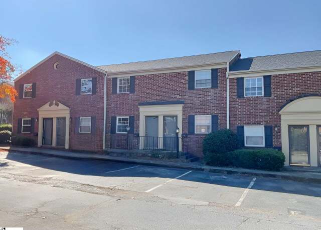 Property at 2530 E North St Unit 11C, Greenville, SC 29615, 3 beds, 1.5 baths