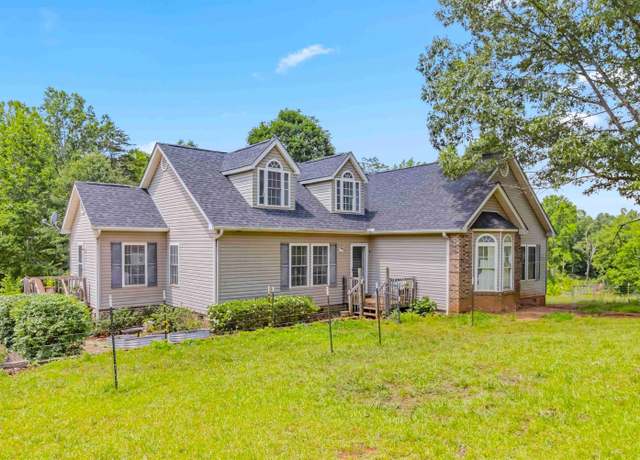 Property at 149 Elbert Clark Dr, Easley, SC 29640, 3 beds, 2.5 baths