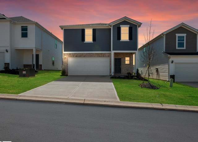 Property at 704 Whitebark Dr, Pendleton, SC 29670, 4 beds, 2.5 baths